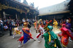 生人勿近！開「福門」 都城隍奉旨賑孤〈竹塹中元城隍祭〉